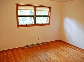 471 Agnes Dr, Madison, Wi 53711 in Madison, WI (Photo 6 of 9)