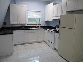 9288 Beatrice Dr, Pensacola, Fl 32514 2 Beds 1.5 Baths 1,100 Sq in Pensacola, FL (Photo 4 of 6)