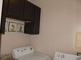  406 College Park Dr, Frankfort, Ky 40601 3 Beds 1.5 Baths 1,08 in Frankfort, KY (Photo 10 of 11)