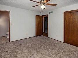  517 Nw Norton Cir, Grimes, Ia 50111 3 Beds 1.5 Baths 1,040 Sqf in Grimes, IA (Photo 3 of 9)