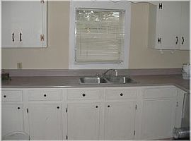 532 S Richards St, Florence, Al 35630  (747) 444-3766 in Florence, AL (Photo 6 of 6)