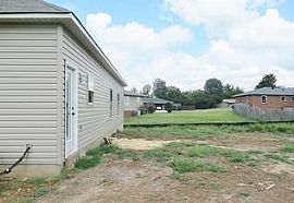 609 10th Ave, Pleasant Grove, Al 35127  (747) 444-3766 in Pleasant Grove, AL (Photo 10 of 10)