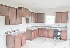 609 10th Ave, Pleasant Grove, Al 35127  (747) 444-3766 in Pleasant Grove, AL (Photo 2 of 10)