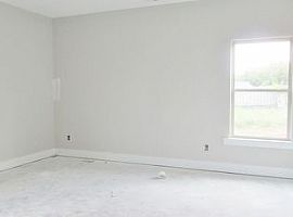 609 10th Ave, Pleasant Grove, Al 35127  (747) 444-3766 in Pleasant Grove, AL (Photo 4 of 10)