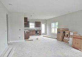 609 10th Ave, Pleasant Grove, Al 35127  (747) 444-3766 in Pleasant Grove, AL (Photo 5 of 10)