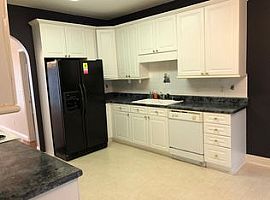 5009 Melrose Way, Hoover, Al 35226 in Hoover, AL (Photo 3 of 6)