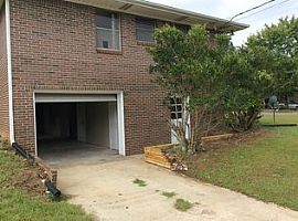 1000 Sunny Dell Ln, Bessemer, Al 35023 in Bessemer, AL (Photo 6 of 11)