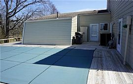 Charming 3 Bedroom Forest Home in Rolla, MO (Photo 6 of 12)