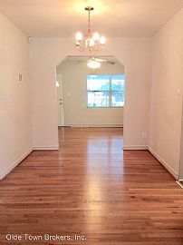 Adorable 3 Bed and 2 Bath in Orlando, FL (Photo 5 of 12)