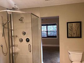 Wonderful 2 Beds and 2 Baths Home in Orlando, FL (Photo 6 of 9)