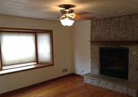 3728 S 88th St, Milwaukee, Wi 53228 in Milwaukee, WI (Photo 5 of 12)