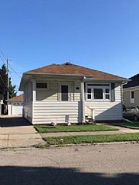 1304 Augusta St, Racine, Wi 53402 in Racine, WI