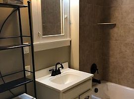 1304 Augusta St, Racine, Wi 53402 in Racine, WI (Photo 3 of 8)