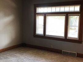 1304 Augusta St, Racine, Wi 53402 in Racine, WI (Photo 6 of 8)