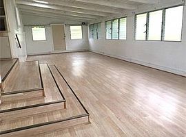 3 Beds 1.5 Baths in Kaneohe, HI (Photo 2 of 8)