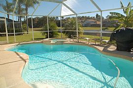 Awesome 3 Bedroom Home in Tampa, FL (Photo 3 of 11)