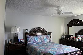 Amazing 3 Bathroom Home in West Palm Beach, FL (Photo 2 of 10)