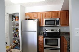 Amazing 3 Bathroom Home in West Palm Beach, FL (Photo 4 of 10)