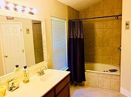 Immaculately Maintained and Tastefully Remodeled Home  in Jacksonville, FL (Photo 5 of 10)