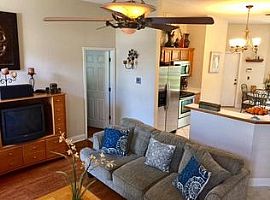 Immaculately Maintained and Tastefully Remodeled Home  in Jacksonville, FL (Photo 6 of 10)