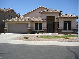 880 N April Dr, Chandler, Az in Chandler, AZ