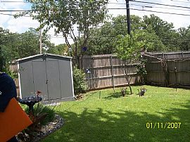 3 Beds 2.5 Baths 2,300 Sqft in Irving, TX (Photo 4 of 7)