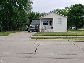2 Bedroom Home in Roseville, MI