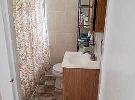 2 Bedroom Home in Roseville, MI (Photo 4 of 6)