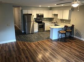 Come and Experience This Newly Renovated and Maintenance Free P in Beavercreek, OH (Photo 4 of 10)