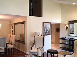 Beautiful 3 Bedroom. 2.5 Bath Home in Agoura Hills, CA (Photo 11 of 12)