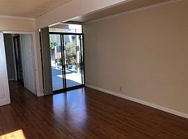 Recently Updated 4 Bedroom, 2 Bath Single Level  in San Mateo, CA (Photo 8 of 12)