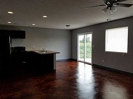 3 Bedroom Home in Wichita, KS (Photo 2 of 9)