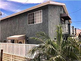 Beautiful 3 Bedroom Home in Chatsworth, CA