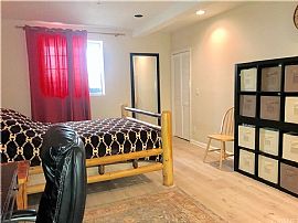 Beautiful 3 Bedroom Home in Chatsworth, CA (Photo 5 of 12)