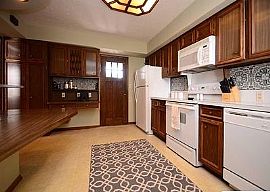 Great Location 4 Bedroom! in Omaha, NE (Photo 8 of 12)