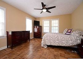 Great Location 4 Bedroom! in Omaha, NE (Photo 9 of 12)