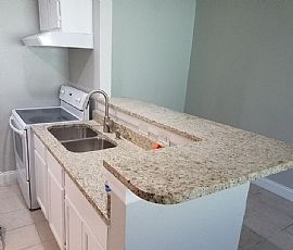 Home Renting in Orlando, FL (Photo 4 of 9)