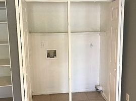 5523 Rangeland St, San Antonio, Tx 78247 3 Beds 1 Bath 986 Sqft in San Antonio, TX (Photo 9 of 11)