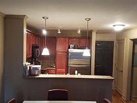 Buckhead Square Condo in Atlanta, GA (Photo 5 of 8)