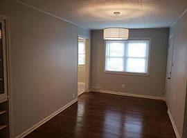 3 Bedroom Home in Topeka, KS (Photo 3 of 8)