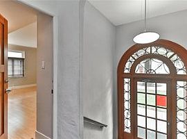 Loop Living at It'S Best in Saint Louis, MO (Photo 4 of 5)