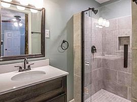 309 E 6th St, Lexington, Ky 40508 3 Beds 2 Baths 1,210 Sqft  in Lexington, KY (Photo 3 of 11)