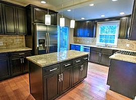 506 Morningside Dr, Louisville, Ky 40206 3 Beds 2 Baths 1,563 S in Louisville, KY (Photo 6 of 12)