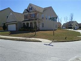 440 Lava Ln, Union City, Ga 30291 5 Beds 2 Baths 2,865 Sqf in Union City, GA (Photo 2 of 9)