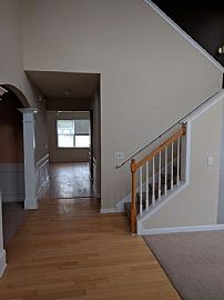 440 Lava Ln, Union City, Ga 30291 5 Beds 2 Baths 2,865 Sqf in Union City, GA (Photo 3 of 9)