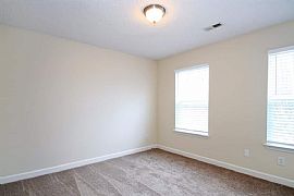 4350 Perkins Rd, Charlotte, Nc 28269 4 Beds 2.5 Baths 2,208 Sqf in Charlotte, NC (Photo 6 of 8)