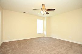 1012 Alston Hill Dr, Charlotte, Nc 28214 3 Beds 2.5 Baths 1,549 in Charlotte, NC (Photo 4 of 7)