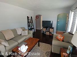 3 Beds 1 Baths in Racine, WI (Photo 9 of 12)