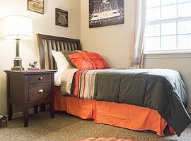 2 Beds 1 Baths in Storrs Mansfield, CT (Photo 10 of 12)