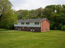 2 Beds 1 Baths in Storrs Mansfield, CT (Photo 8 of 12)